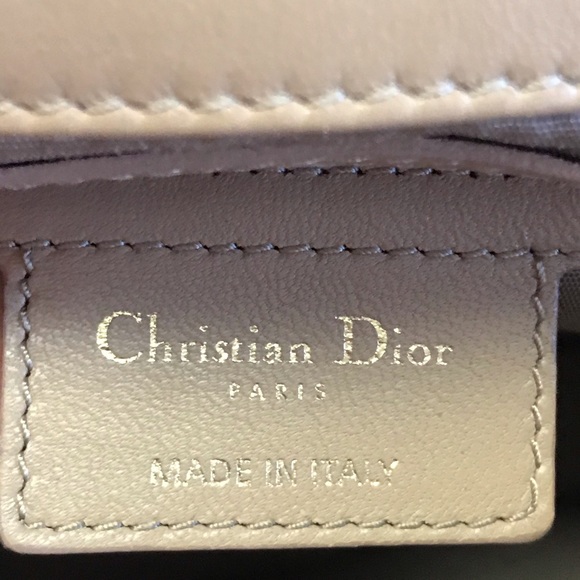 💯 authentic Dior new lock medium lamb natural - Picture 16 of 16